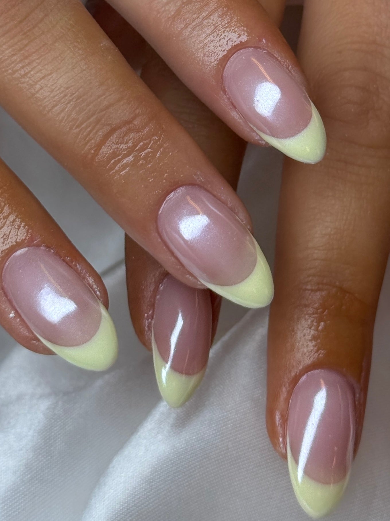 Butter Yellow – Den Myke Trenden Vi Elsker Denne Sesongen